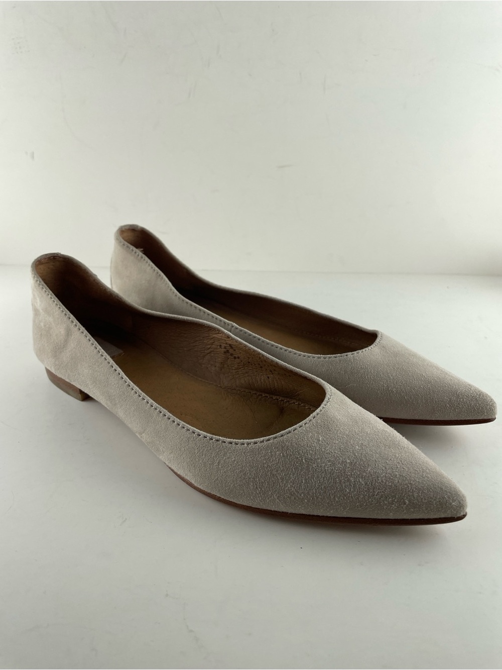 Frye Taupe Suede Pointed Toe Flats Size 7